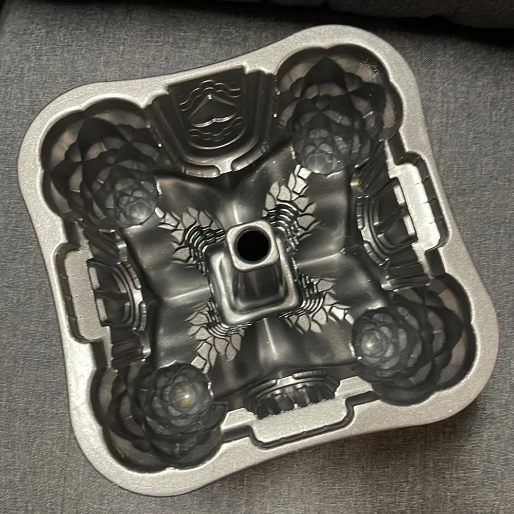 Nordic Ware good used